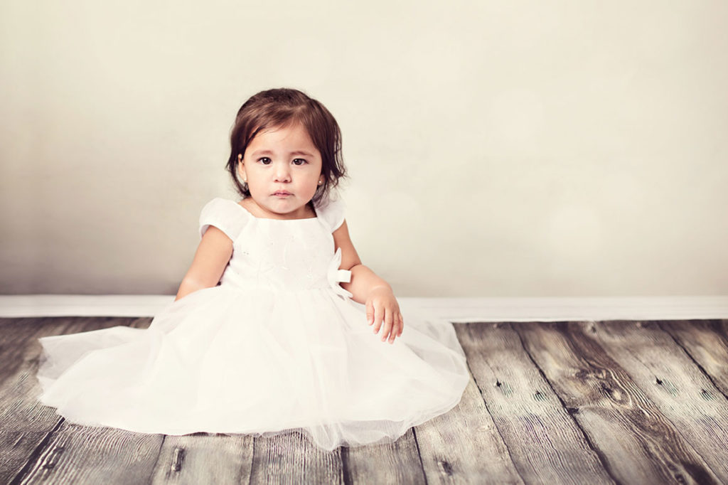 Baby_in_white_dress